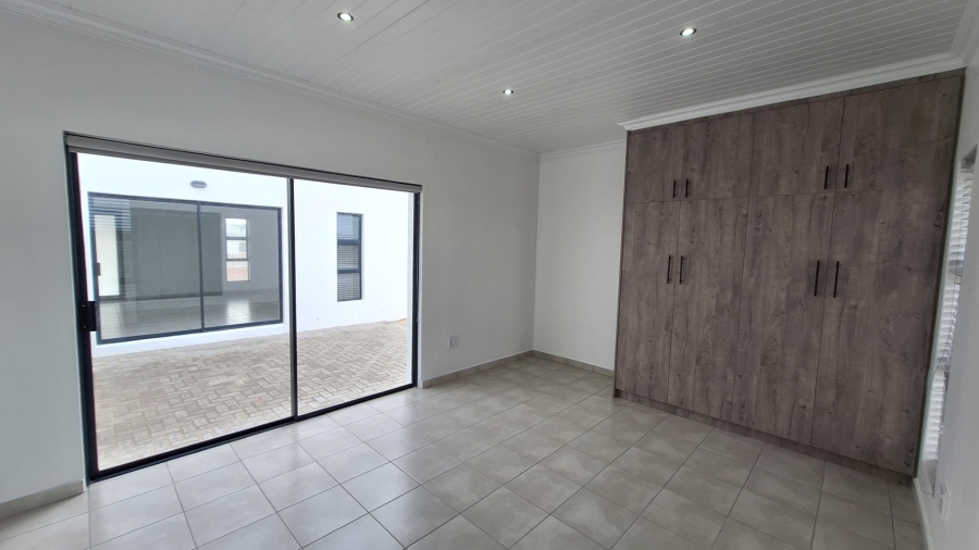 3 Bedroom Property for Sale in Atlantic Sands Private Estate Western Cape